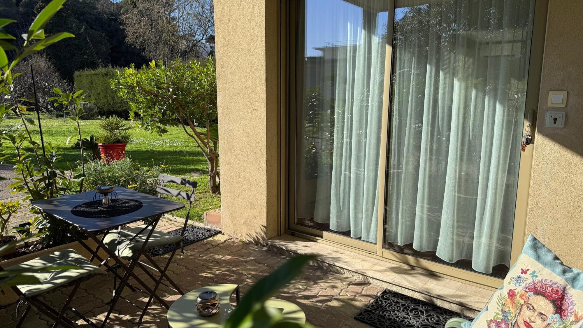 Studio Tout Confort Au Calme Avec Jardin Proche Cannes Ле-Канне Экстерьер фото